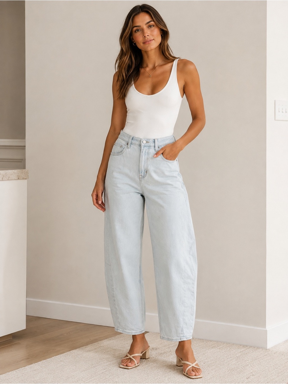 Old Navy Women’s Size 12 High Rise Barrel Leg Jeans Light Wash Denim